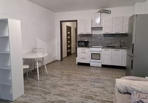 Студия квартира, на длительный срок, 32м2, 6/20 этаж