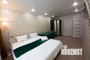 1-к квартира, посуточно, 42м2, 2/5 этаж