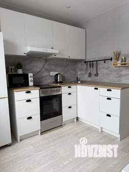 1-к квартира, посуточно, 35м2, 3/6 этаж