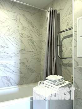 1-к квартира, посуточно, 49м2, 1/1 этаж