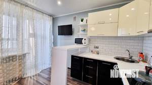 Студия квартира, посуточно, 35м2, 6/10 этаж