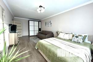 1-к квартира, посуточно, 41м2, 13/16 этаж