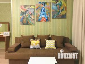 1-к квартира, посуточно, 40м2, 1/9 этаж