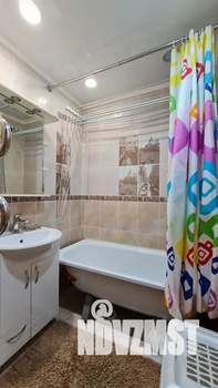 1-к квартира, посуточно, 44м2, 7/10 этаж