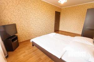 2-к квартира, посуточно, 70м2, 1/1 этаж