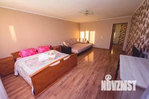 1-к квартира, посуточно, 42м2, 5/11 этаж