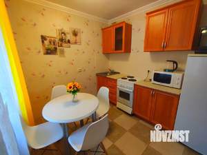 1-к квартира, посуточно, 43м2, 1/1 этаж