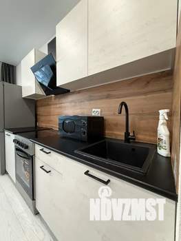 1-к квартира, посуточно, 40м2, 1/15 этаж