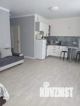 Студия квартира, посуточно, 35м2, 6/10 этаж