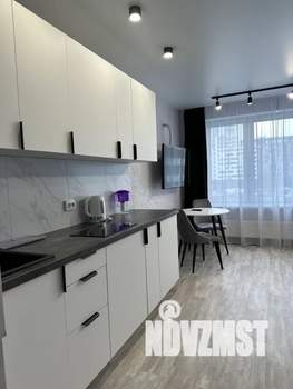 Студия квартира, посуточно, 40м2, 4/15 этаж