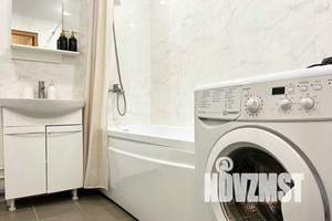 1-к квартира, посуточно, 34м2, 4/16 этаж