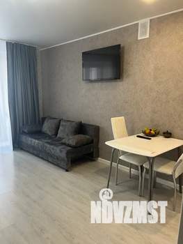 Студия квартира, посуточно, 32м2, 6/9 этаж