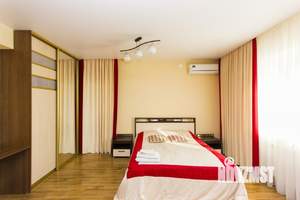 1-к квартира, посуточно, 40м2, 1/1 этаж