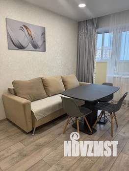 1-к квартира, посуточно, 49м2, 14/17 этаж