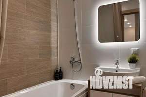 1-к квартира, посуточно, 38м2, 21/23 этаж