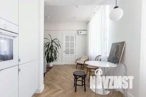 2-к квартира, посуточно, 67м2, 4/4 этаж