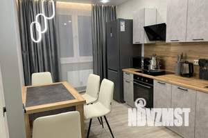 3-к квартира, посуточно, 77м2, 14/20 этаж