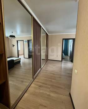 3-к квартира, на длительный срок, 64м2, 2/5 этаж