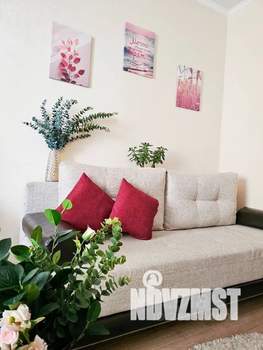 1-к квартира, посуточно, 40м2, 9/9 этаж