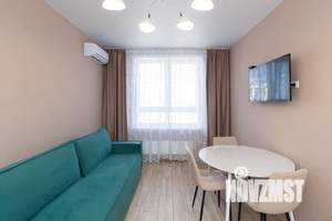 1-к квартира, посуточно, 37м2, 13/24 этаж