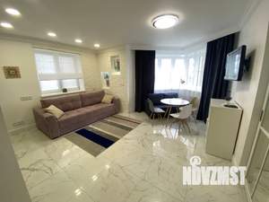 2-к квартира, посуточно, 47м2, 7/24 этаж