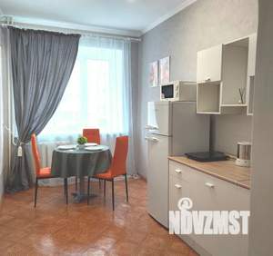 1-к квартира, посуточно, 42м2, 2/10 этаж