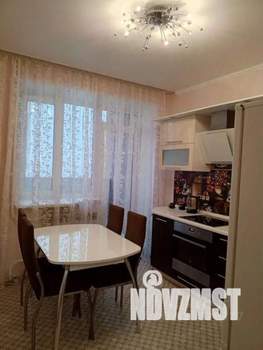 1-к квартира, посуточно, 37м2, 1/1 этаж