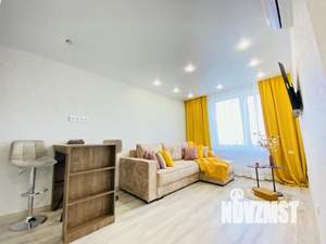 1-к квартира, посуточно, 40м2, 1/1 этаж