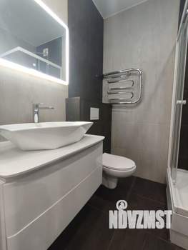 Студия квартира, посуточно, 35м2, 1/19 этаж