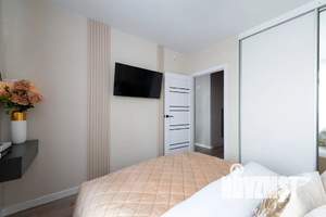 1-к квартира, посуточно, 40м2, 10/25 этаж