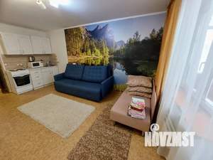 Студия квартира, посуточно, 35м2, 1/10 этаж