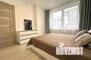 1-к квартира, посуточно, 37м2, 8/25 этаж