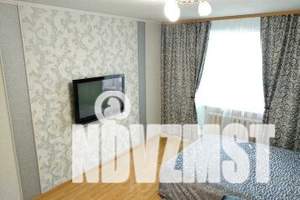 1-к квартира, посуточно, 43м2, 8/10 этаж