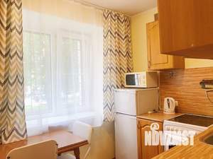 1-к квартира, посуточно, 40м2, 1/9 этаж