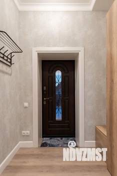 5-к квартира, посуточно, 204м2, 1/1 этаж