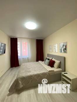 1-к квартира, посуточно, 42м2, 4/10 этаж