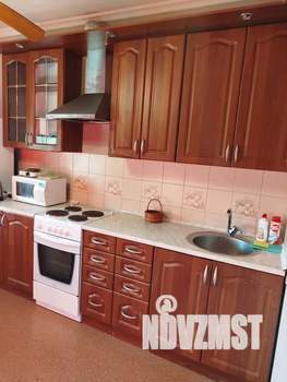 1-к квартира, посуточно, 40м2, 2/9 этаж