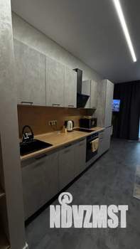 Студия квартира, посуточно, 37м2, 8/10 этаж