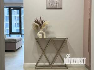 Студия квартира, посуточно, 35м2, 16/21 этаж