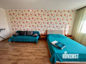 1-к квартира, посуточно, 40м2, 1/1 этаж