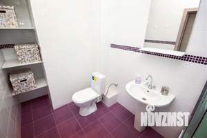 1-к квартира, посуточно, 50м2, 1/1 этаж