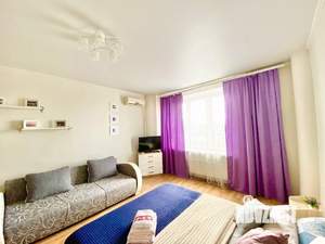 Студия квартира, посуточно, 35м2, 2/15 этаж