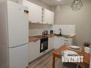 Студия квартира, посуточно, 27м2, 13/18 этаж