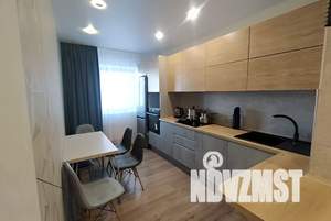 2-к квартира, посуточно, 71м2, 1/17 этаж