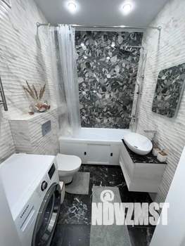 Студия квартира, посуточно, 39м2, 15/18 этаж