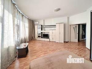 1-к квартира, посуточно, 60м2, 1/1 этаж