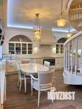 3-к квартира, на длительный срок, 200м2, 8/10 этаж