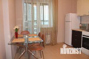 2-к квартира, посуточно, 60м2, 18/24 этаж