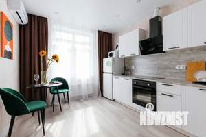 1-к квартира, посуточно, 40м2, 1/1 этаж