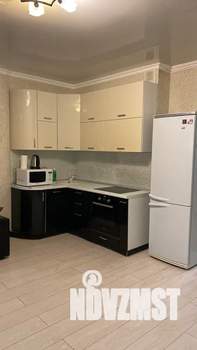 Студия квартира, посуточно, 35м2, 8/15 этаж